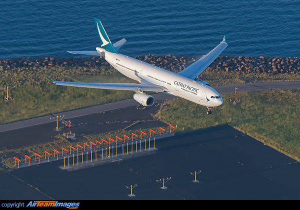 Airbus A330-343X Airbus A330-343X