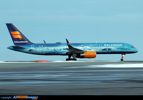 Boeing 757-256 Boeing 757-256