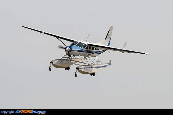 banking on a short approach Cessna 208 Caravan I