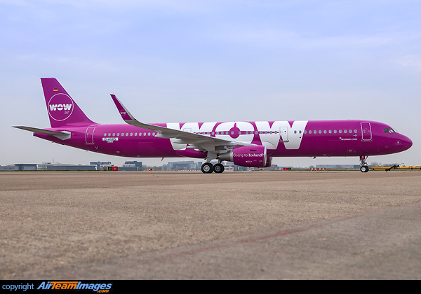 Latest addition for WOW Air - Still wearing AIB registration after a paintjob by MAAS Aviation Maastricht Airbus A321-211