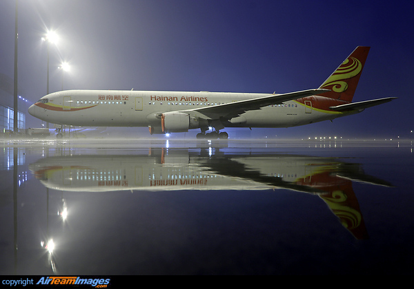 Boeing 767-34P/ER Boeing 767-34P/ER