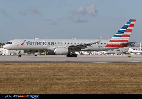 Boeing 757-223 Boeing 757-223
