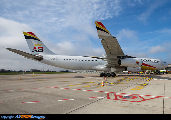 Airbus A340-313 Airbus A340-313