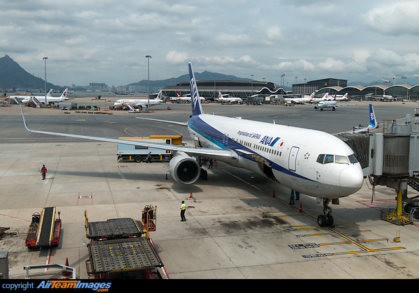 Boeing 767-381/ER Boeing 767-381/ER