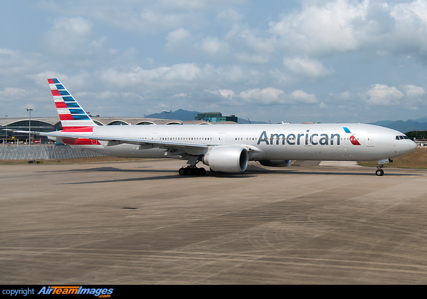 Boeing 777-323/ER Boeing 777-323/ER