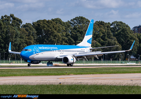 Boeing 737-8SH Boeing 737-8SH