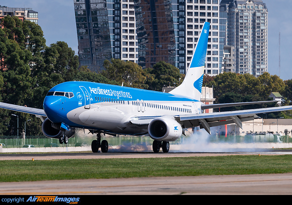 Boeing 737-8SH Boeing 737-8SH