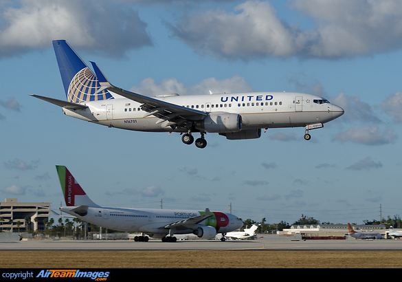 Boeing 737-724 Boeing 737-724