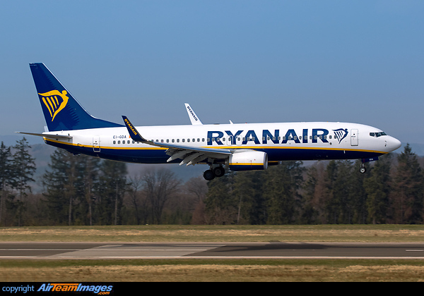 Boeing 737-8AS Boeing 737-8AS