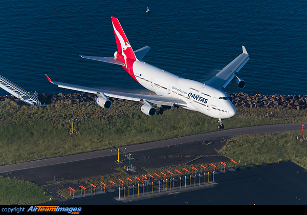 Boeing 747-438 Boeing 747-438