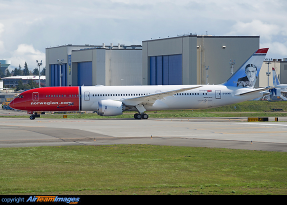 Tail featuring "Ernest Shackleton- British Polar explorer" Boeing 787-9 Dreamliner