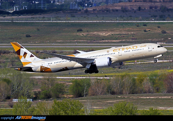 Boeing 787-9 Dreamliner Boeing 787-9 Dreamliner