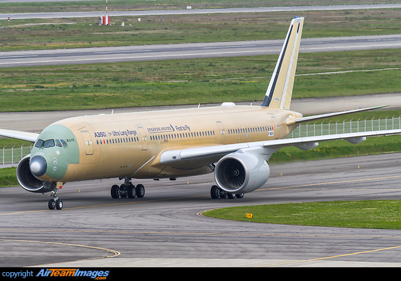 First A350-900 Ultra Long Range for Singapore Airlines Airbus A350-941 ULR