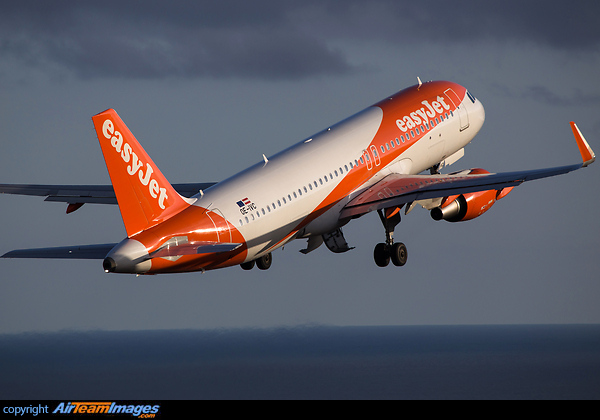 Airbus A320-214 Airbus A320-214