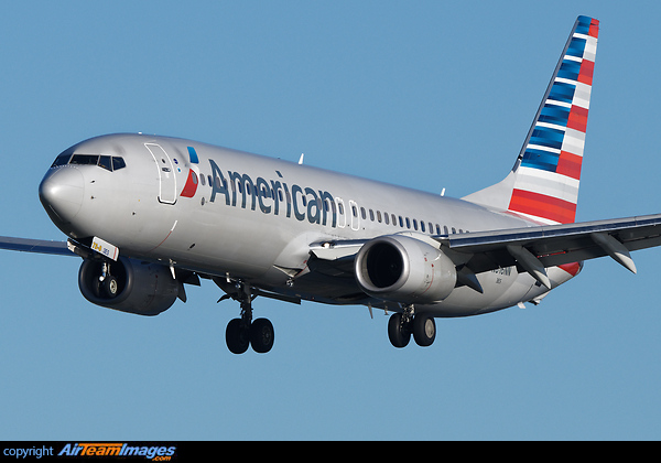 Boeing 737-823 Boeing 737-823