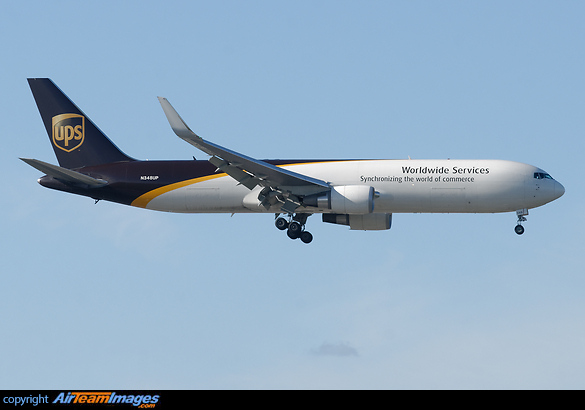 Boeing 767-34AF/ER Boeing 767-34AF/ER