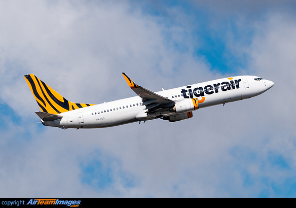 Boeing 737-8FE Boeing 737-8FE