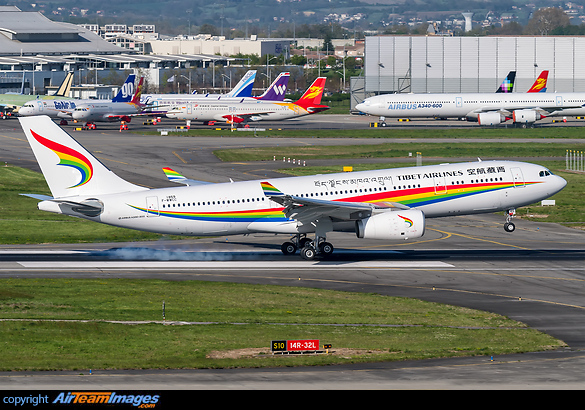 Airbus A330-243 Airbus A330-243