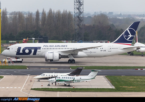 Overlooking the MAEL apron with LOT Polish Airlines Boeing 787-8 SP-LRE visiting for maintenance. Beechcraft King Air-350