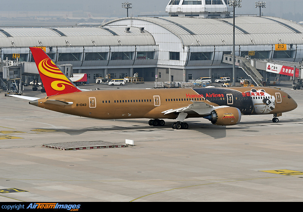Boeing 787-9 Dreamliner Boeing 787-9 Dreamliner