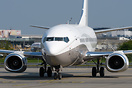 Boeing 737-548