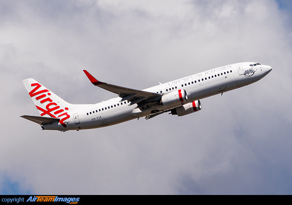 Boeing 737-8FE