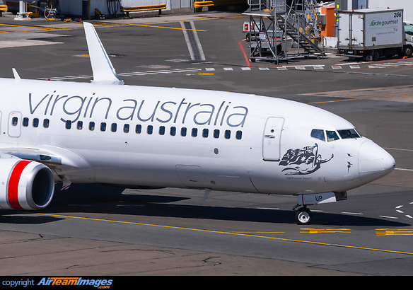 Boeing 737-8FE Boeing 737-8FE