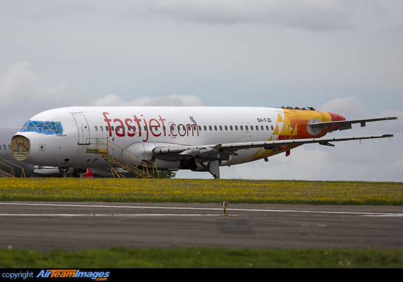 Airbus A319-131 Airbus A319-131