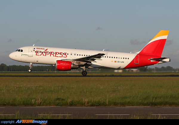 Airbus A320-214 Airbus A320-214