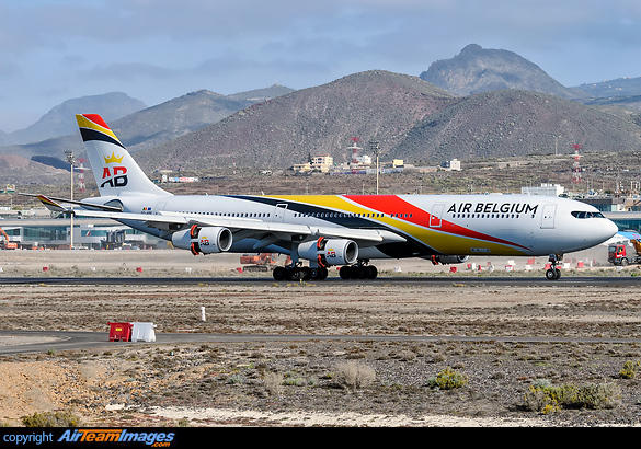 Airbus A340-313 Airbus A340-313