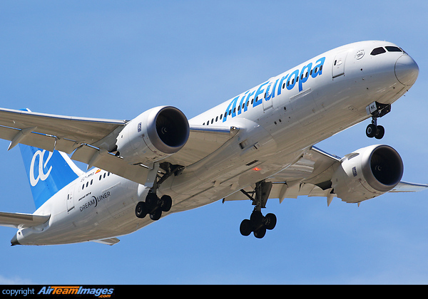 Boeing 787-8 Dreamliner Boeing 787-8 Dreamliner