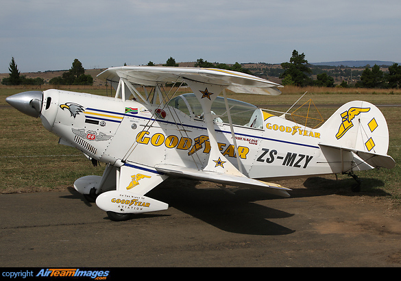 EAA Convention and Fly In. Pitts S-2B Special