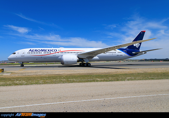 Boeing 787-9 Dreamliner Boeing 787-9 Dreamliner