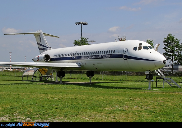 McDonnell Douglas DC-9-32 McDonnell Douglas DC-9-32