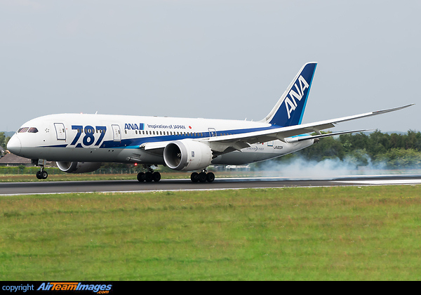 Boeing 787-8 Dreamliner Boeing 787-8 Dreamliner