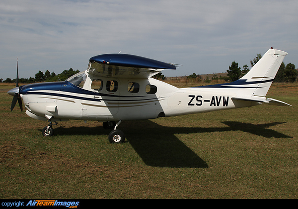 EAA Convention and Fly In. Cessna P210N