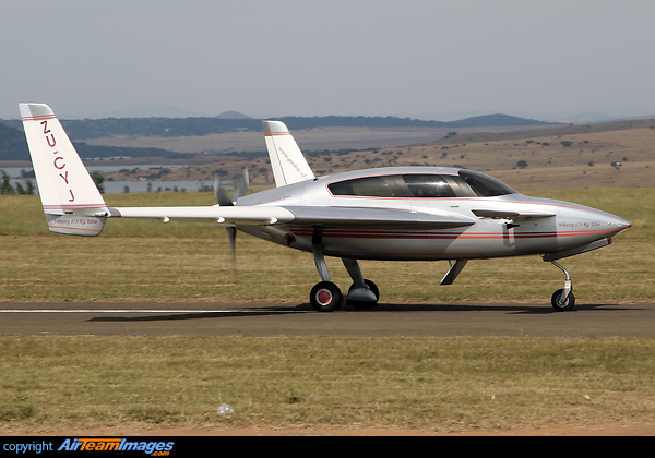 EAA Convention and Fly In. Velocity 173 Elite RG