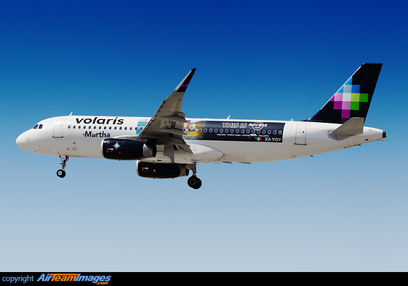 Airbus A320-233 Airbus A320-233