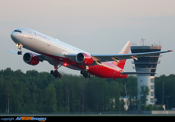 Boeing 777-312 Boeing 777-312
