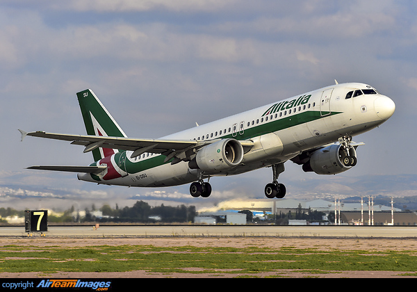 Airbus A320-216 Airbus A320-216
