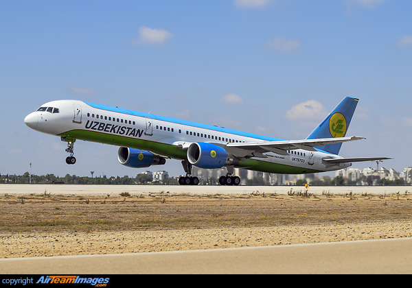 Boeing 757-231 Boeing 757-231