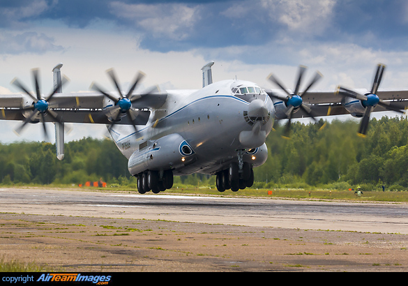 Antonov An-22 Antonov An-22