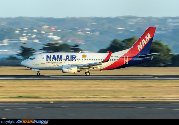 Boeing 737-524 Boeing 737-524