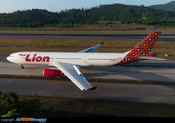 Airbus A330-343 Airbus A330-343