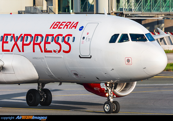 Airbus A320-214 Airbus A320-214
