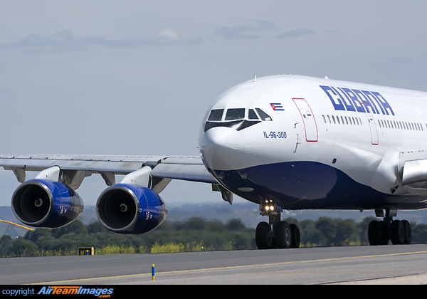 Ilyushin Il-96-300 Ilyushin Il-96-300