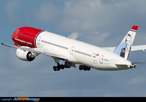 Boeing 787-9 Dreamliner Boeing 787-9 Dreamliner