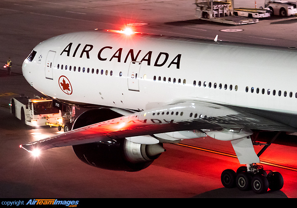 Boeing 777-233/LR Boeing 777-233/LR