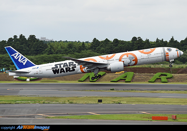 Boeing 777-381/ER Boeing 777-381/ER