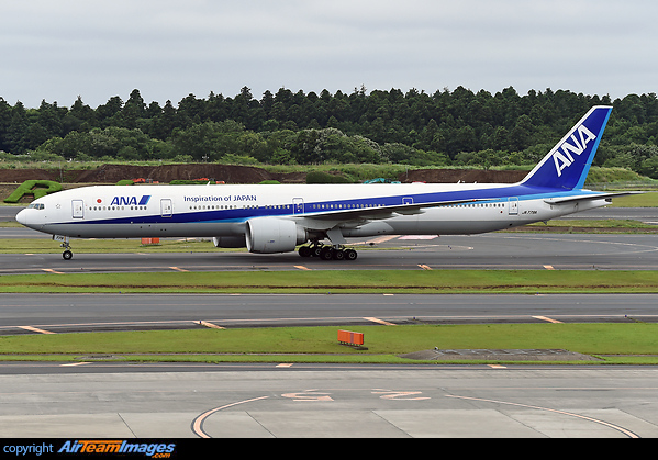 Boeing 777-381/ER Boeing 777-381/ER